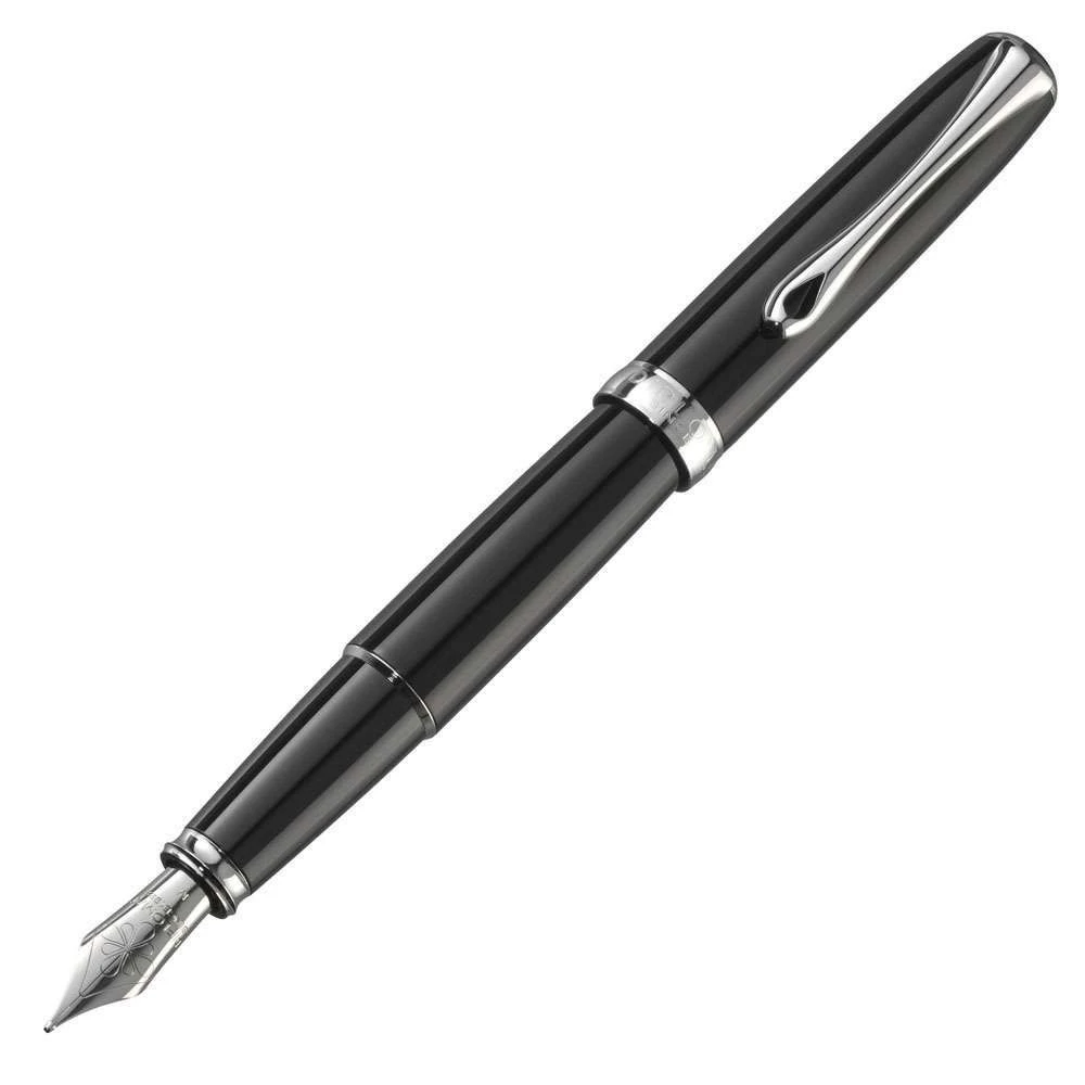Diplomat Excellence A2 Black Lacquer Fountain Pen